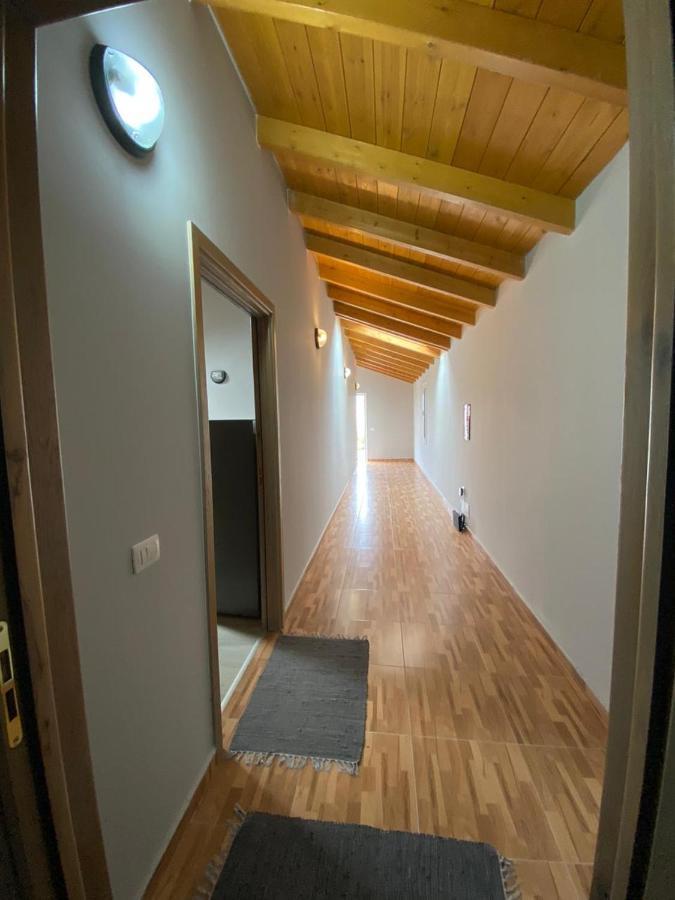 Villa Yseni Orikum Bagian luar foto