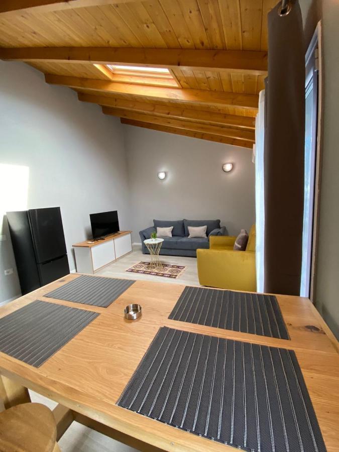 Villa Yseni Orikum Bagian luar foto